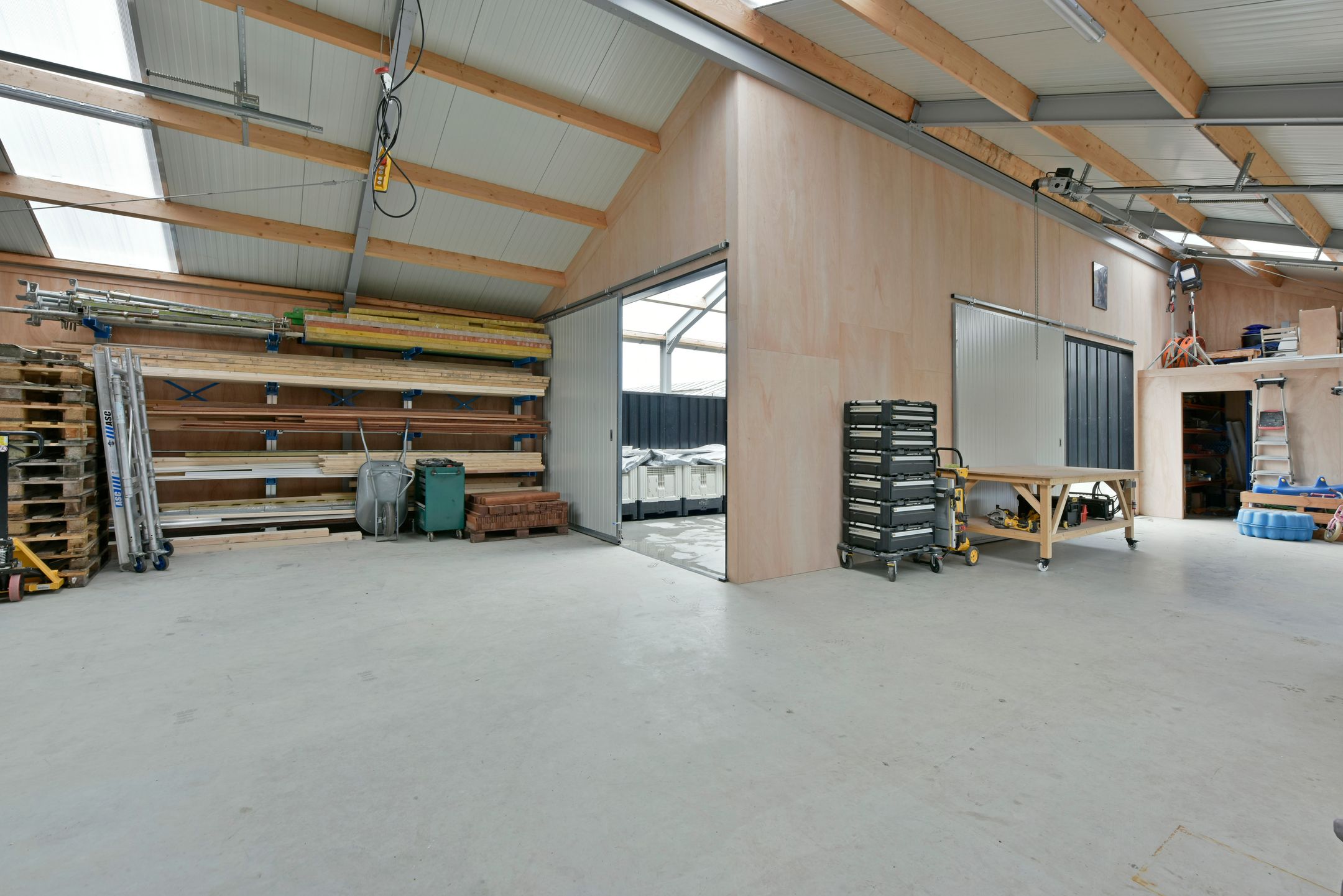 Foto 45 van Westkanaalweg 6