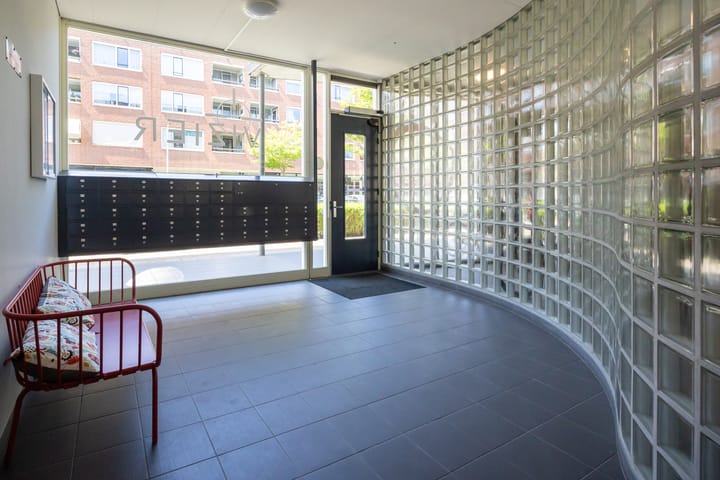 Foto 4 van Tiranastraat 78