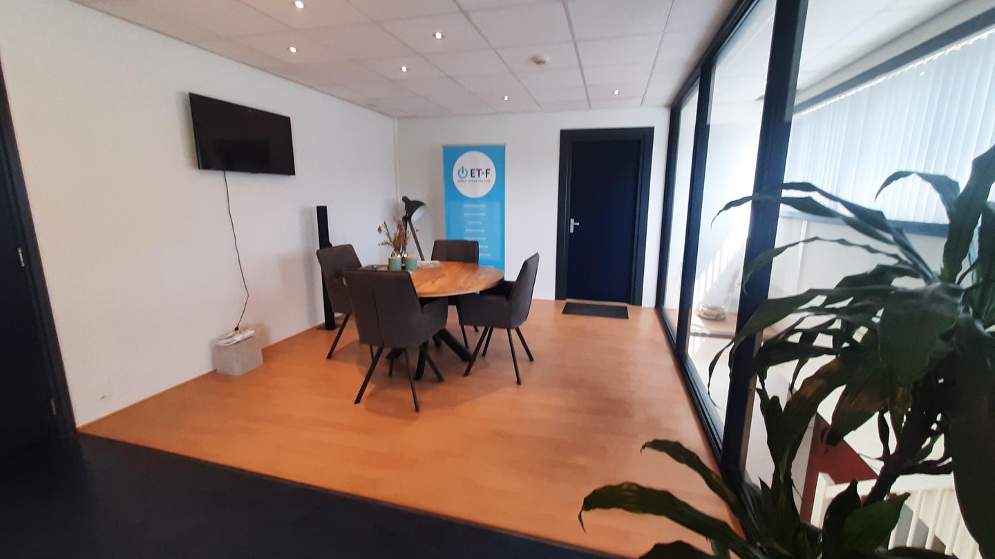 Bekijk foto 4 van Frjentsjerterdyk 1