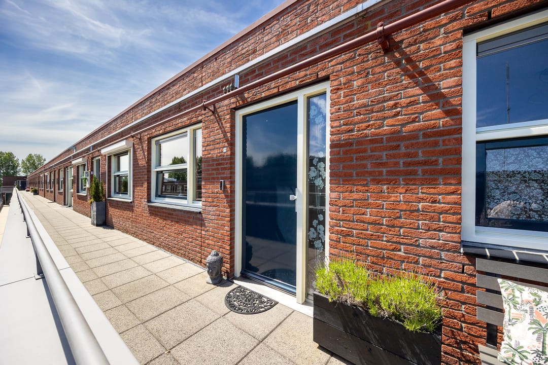 Foto 7 van Tiranastraat 78