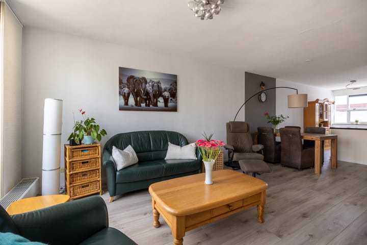 Foto 14 van Tiranastraat 78