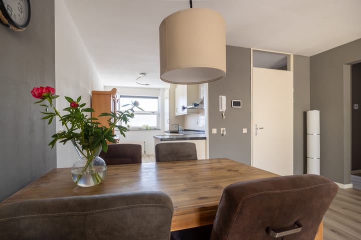 Foto 16 van Tiranastraat 78