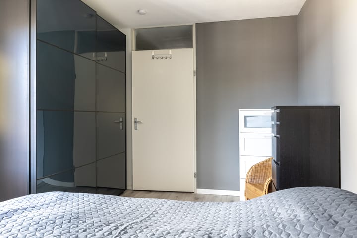 Foto 33 van Tiranastraat 78