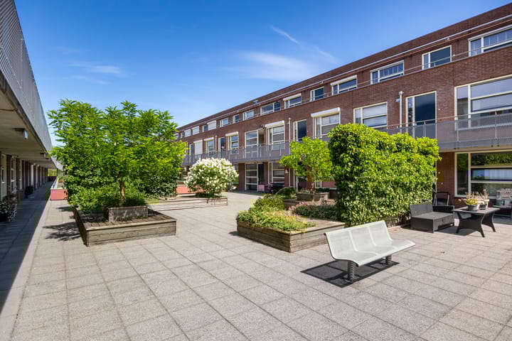 Foto 36 van Tiranastraat 78