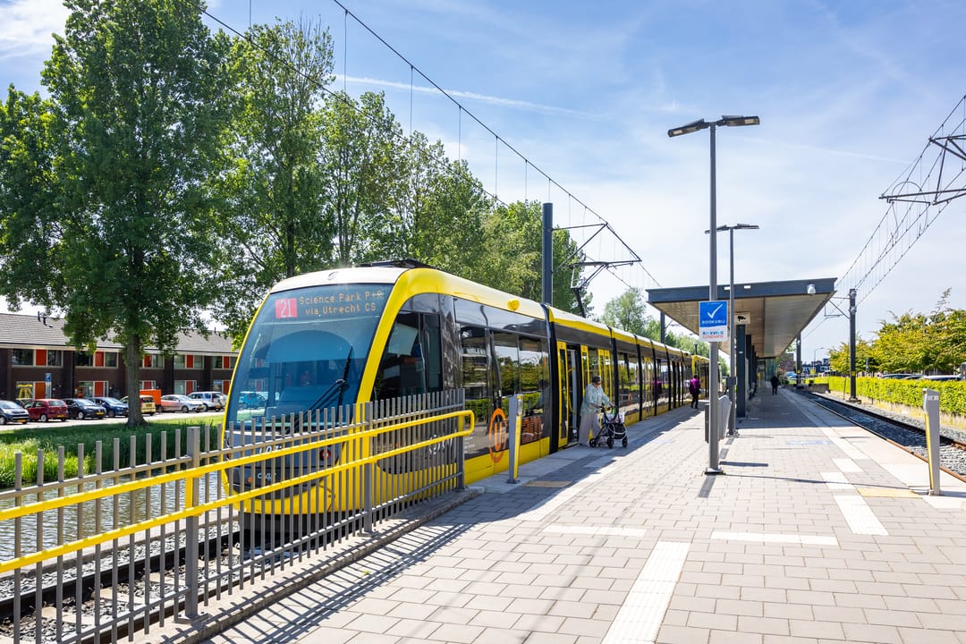 Foto 38 van Tiranastraat 78