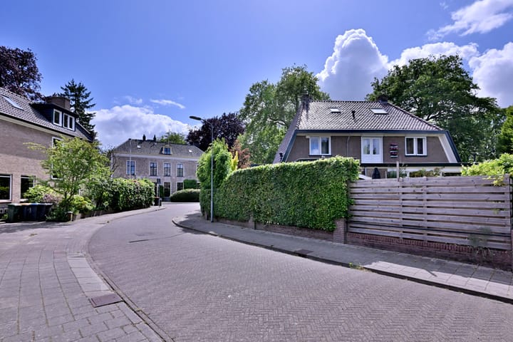 Foto 50 van Meidoornlaan 28