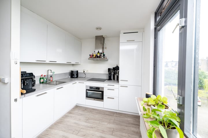 Foto 13 van Van der Laenstraat 122