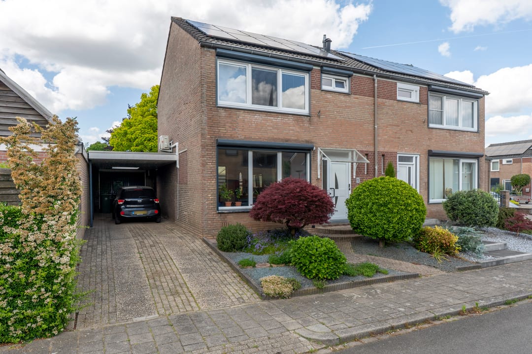 Foto 1 van Burg. Bogmanstraat 1