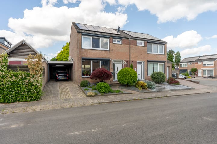 Foto 3 van Burg. Bogmanstraat 1