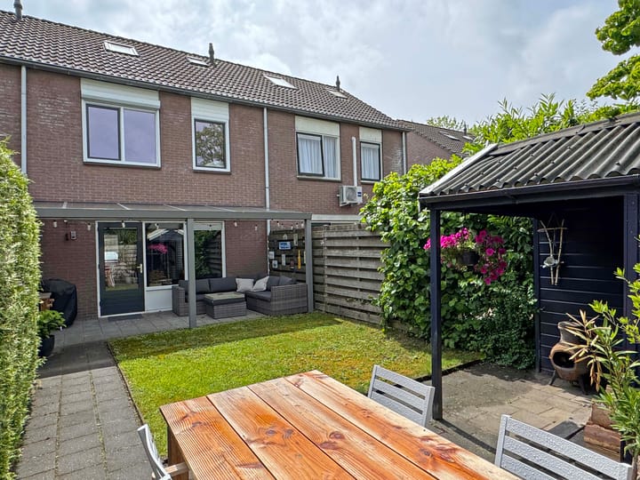 Foto 2 van Zwaluwenveld 5