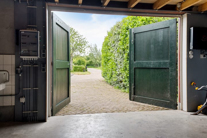 Photo 42 of Pontweg 99