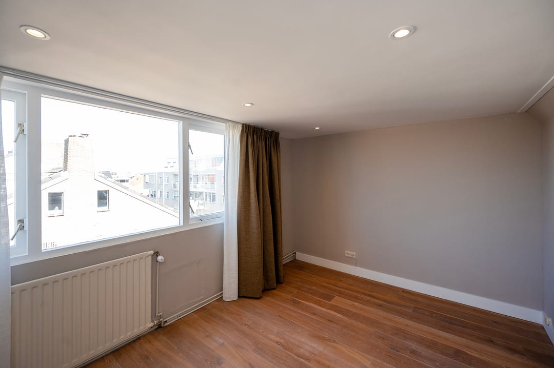 Photo 22 of Dwarsstraat 17