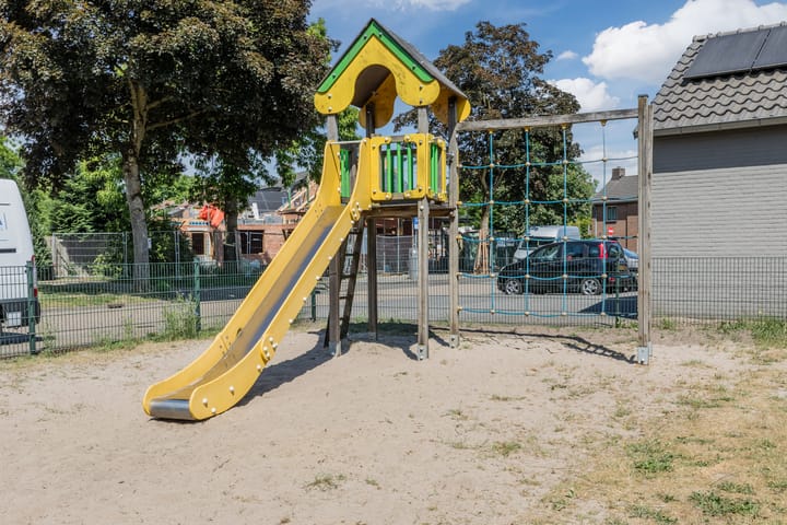 Foto 38 van Schoolstraat 42