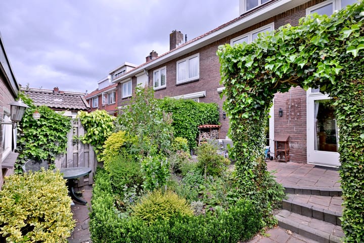 Photo 12 of Jacobus Reviusstraat 19