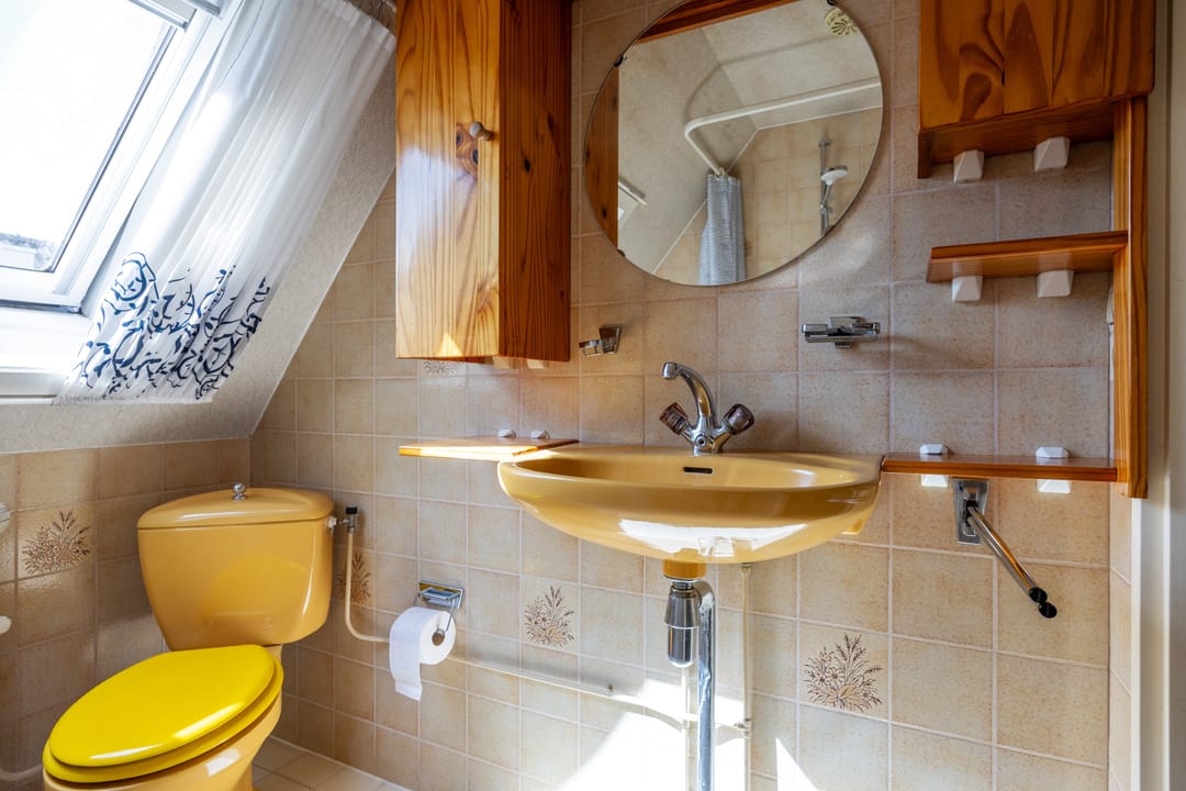 Foto 17 van Burg. Wiersumstraat 7