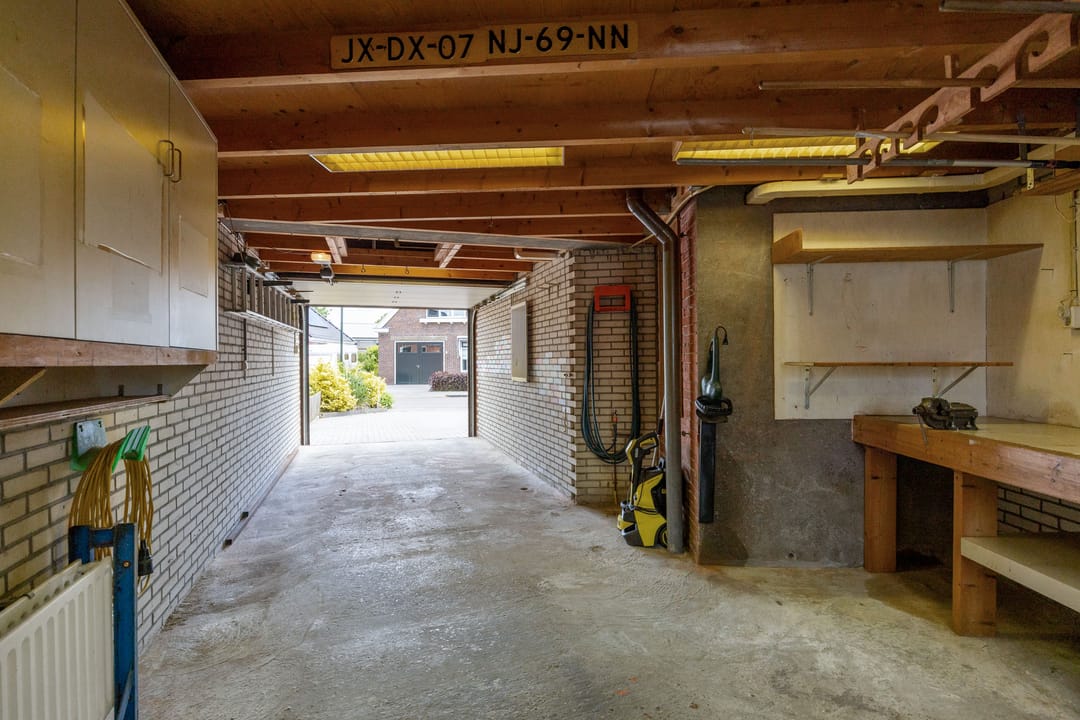 Foto 22 van Burg. Wiersumstraat 7