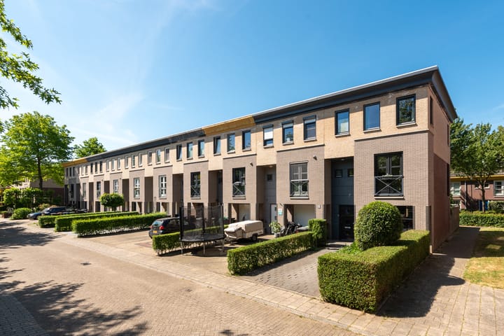 Photo 1 of Tuinbouw 143