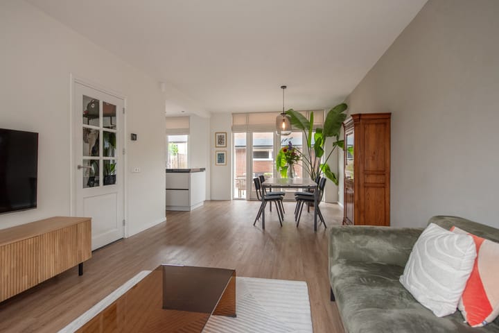 Foto 14 van Ds. van Couwenhovelaan 166