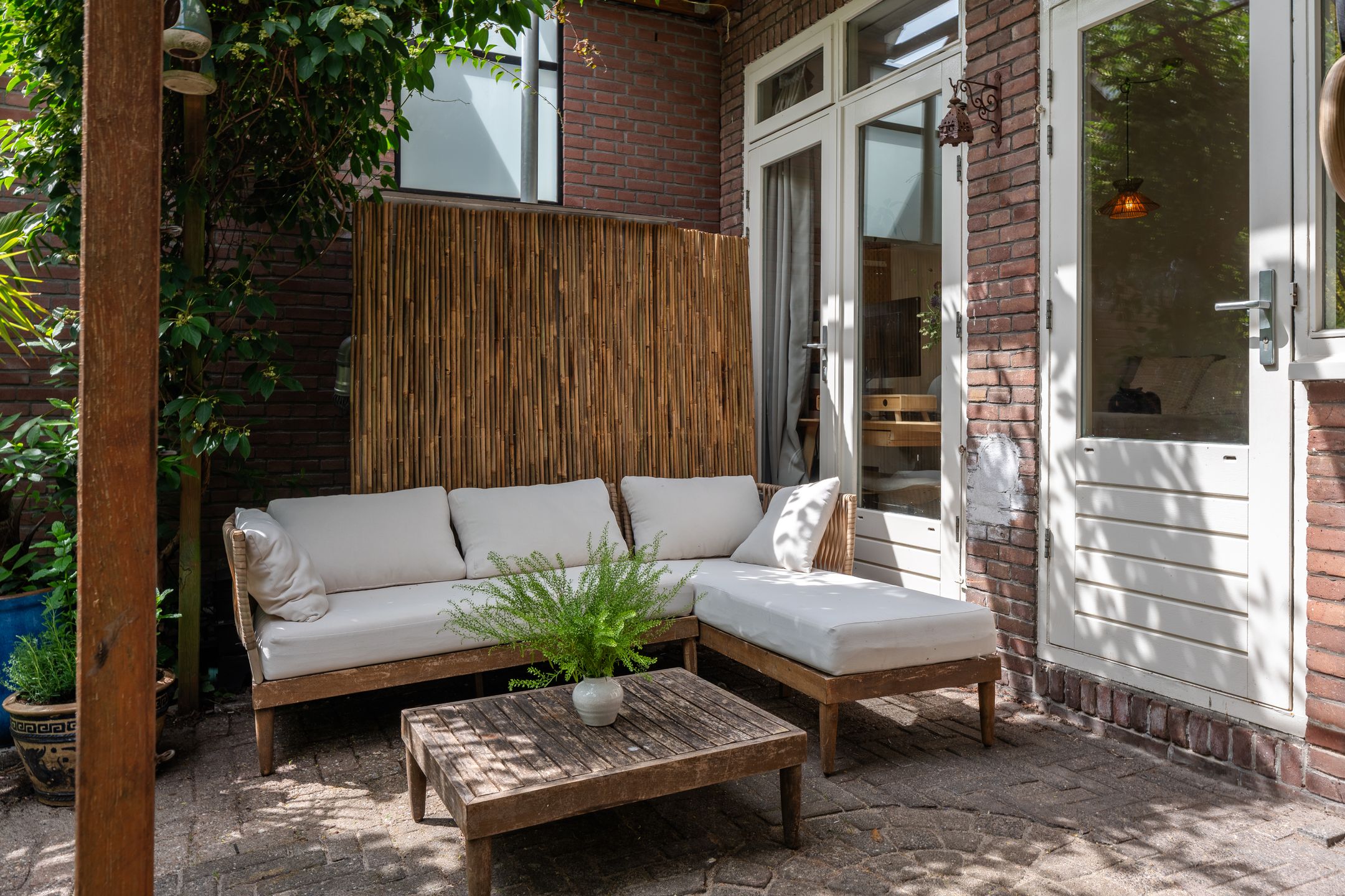 Photo 18 of Sassenheimstraat 57-H