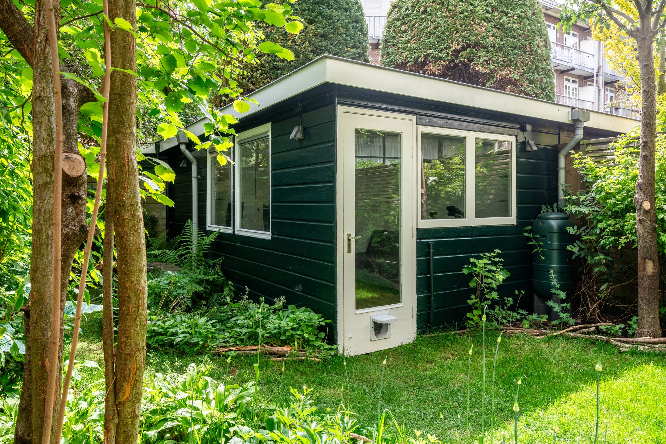 Photo 27 of Sassenheimstraat 57-H