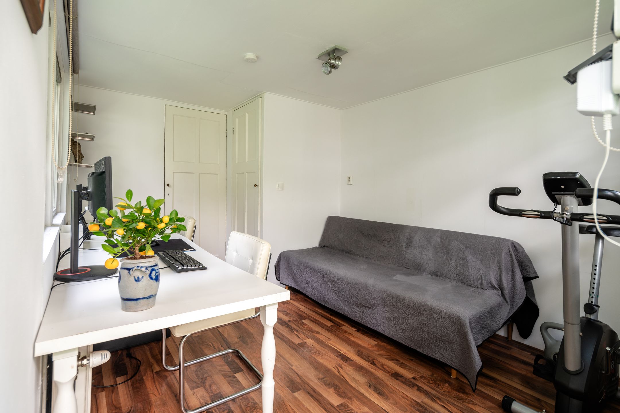 Photo 30 of Sassenheimstraat 57-H