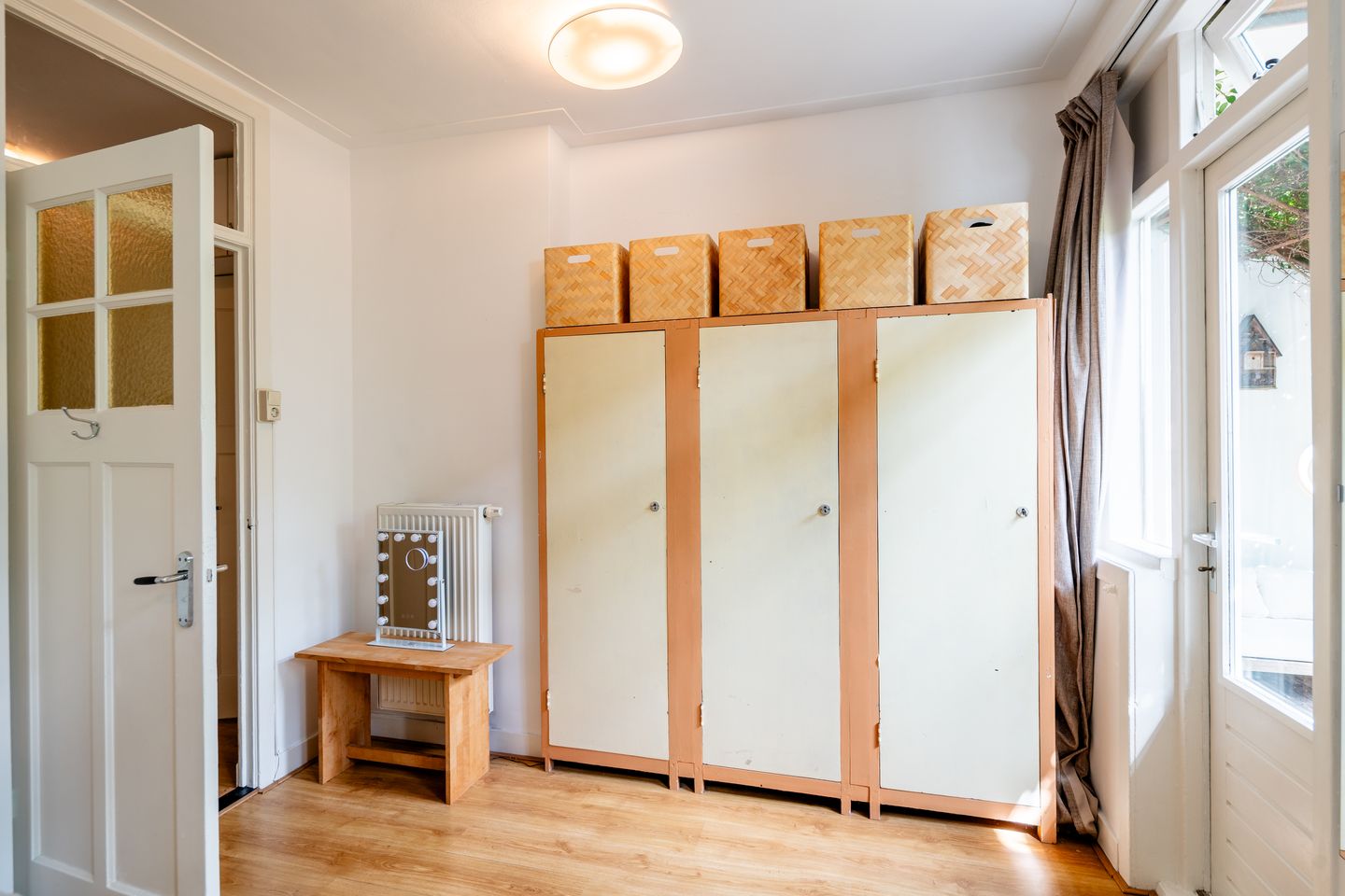 Photo 35 of Sassenheimstraat 57-H