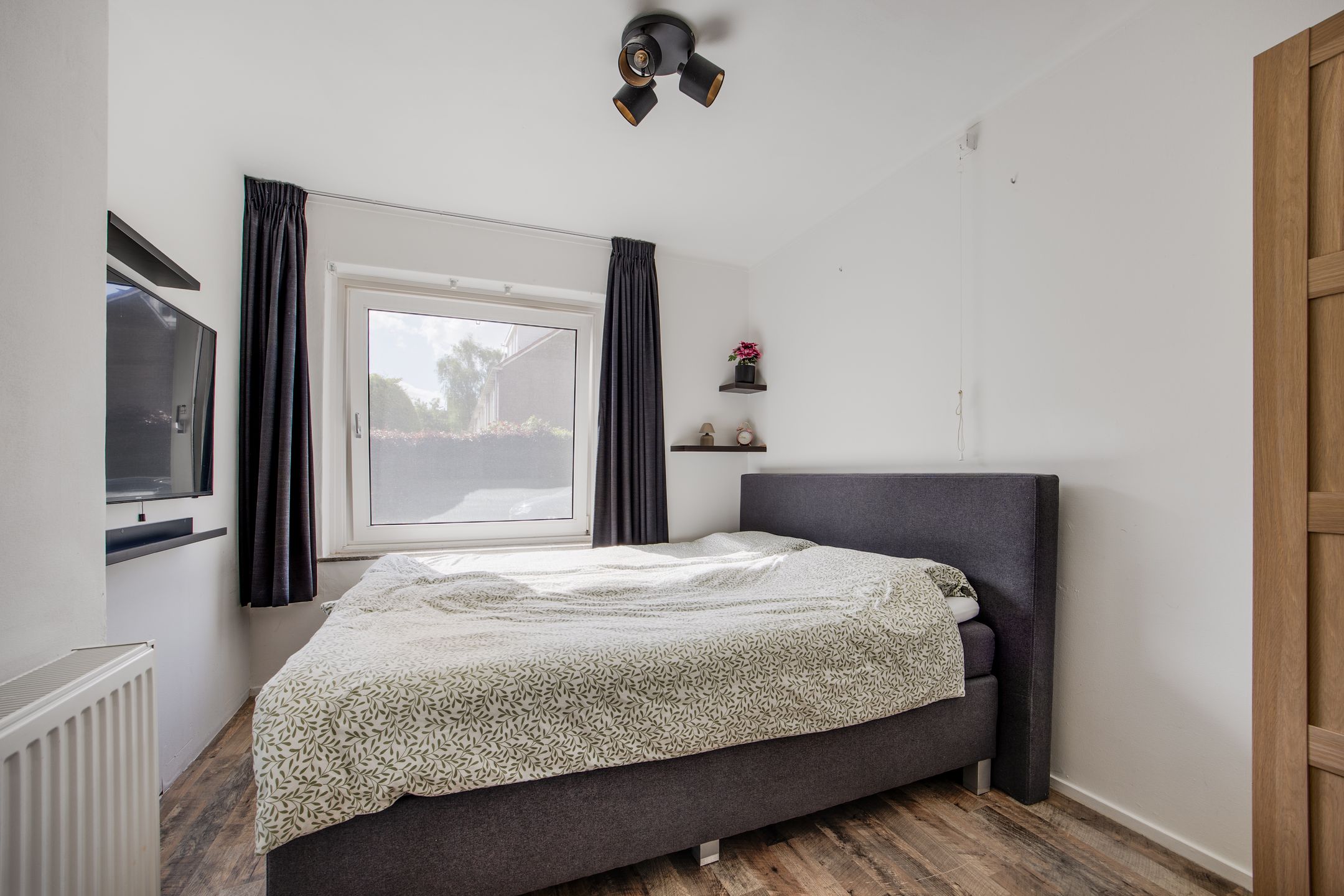 Foto 15 van Wogmeerstraat 2