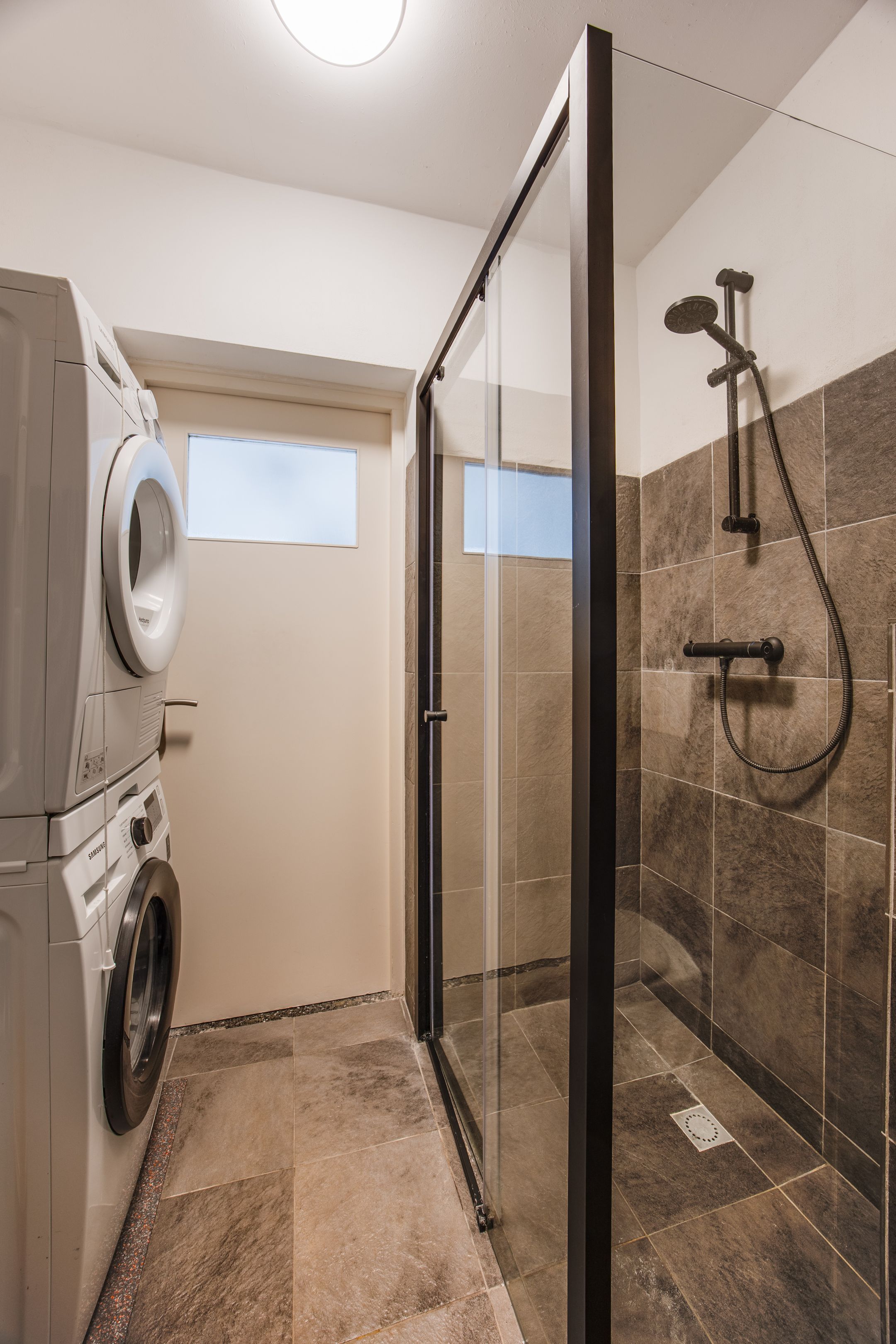 Foto 18 van Wogmeerstraat 2