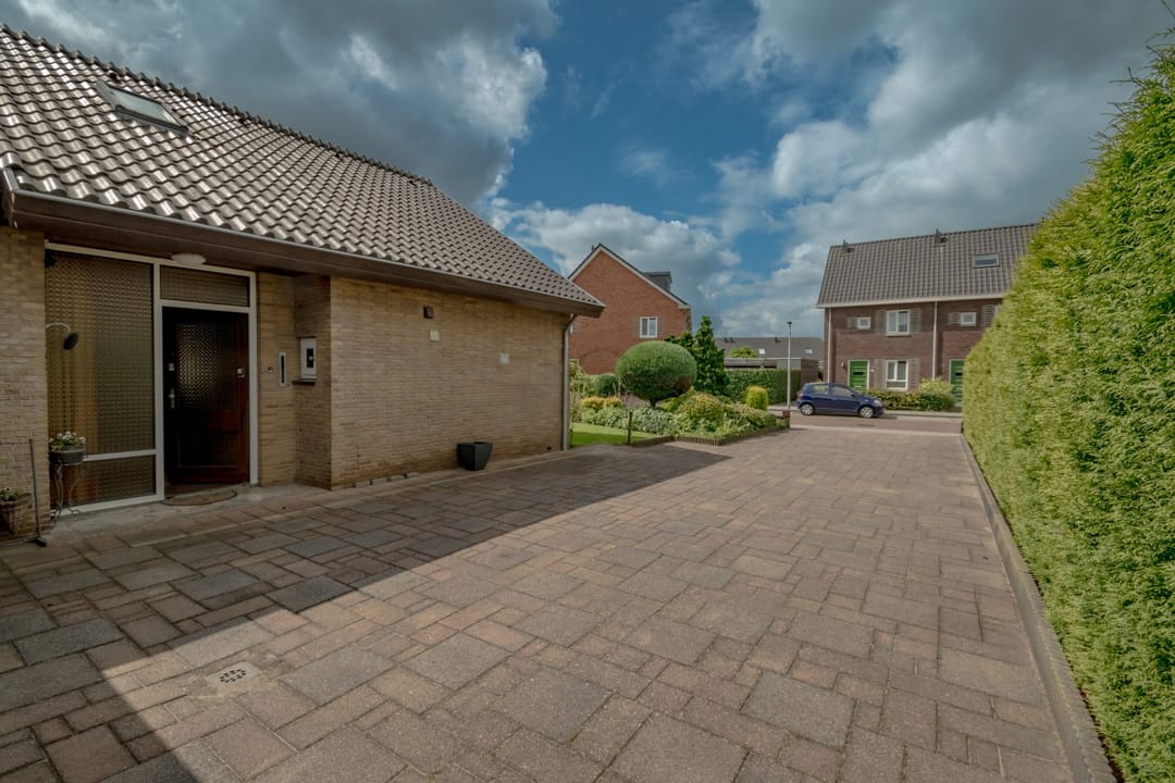 Foto 8 van Goudenregenstraat 1