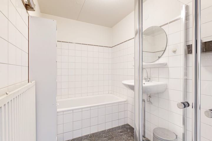 Photo 13 of Columbiahof 2