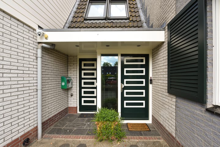 Foto 5 van Zirkoon 28