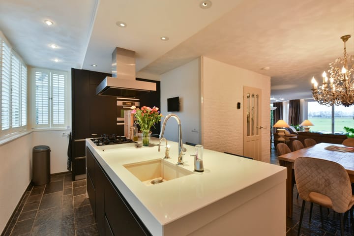 Foto 10 van Zirkoon 28