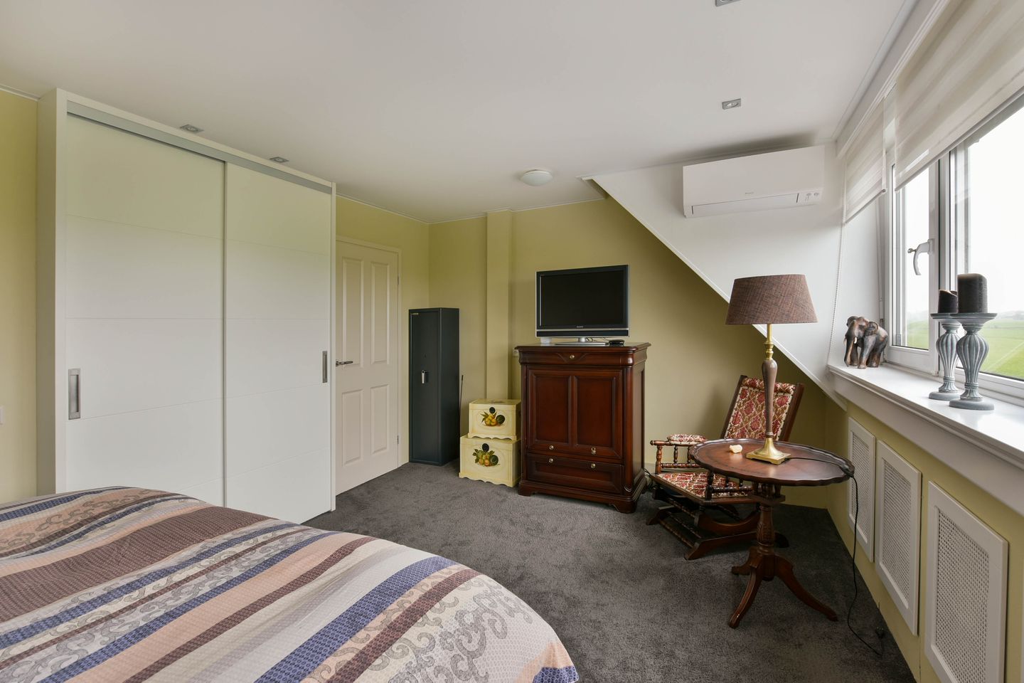 Foto 20 van Zirkoon 28