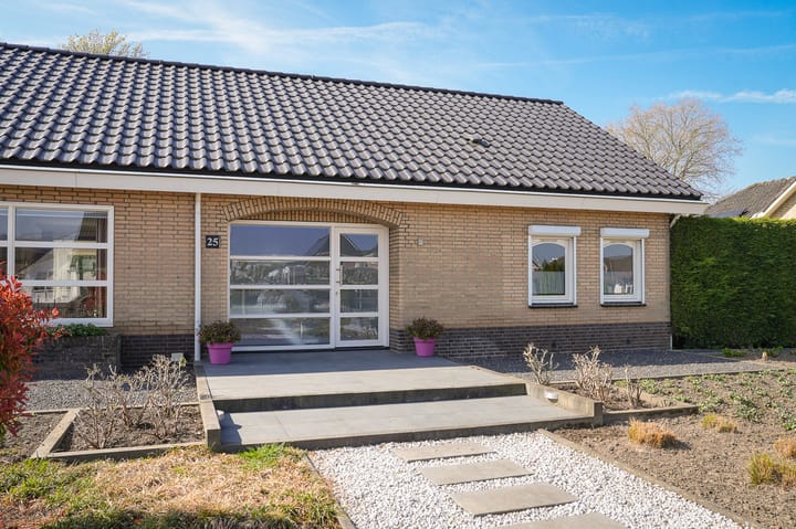 Photo 44 of Trambaan 25