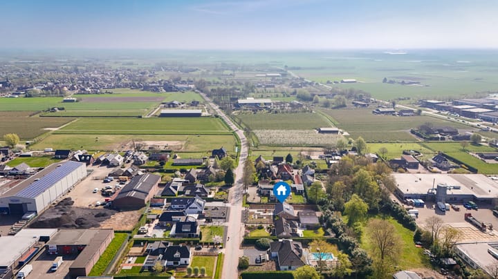 Photo 54 of Trambaan 25