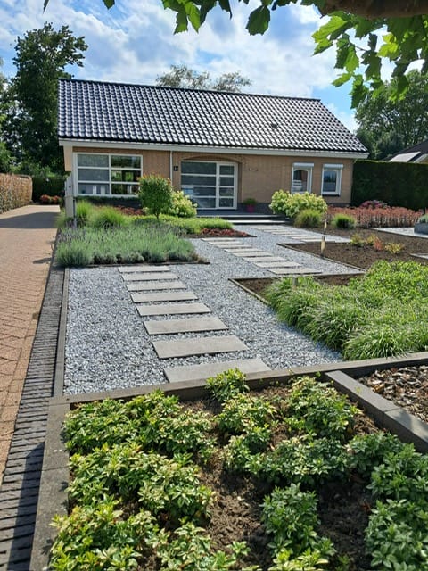 Photo 66 of Trambaan 25