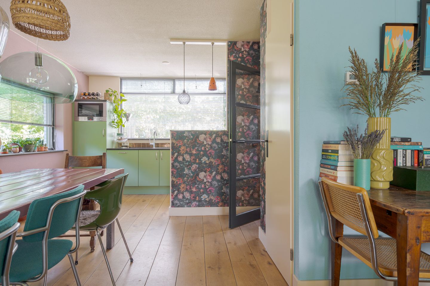 Foto 10 van Moeder Lambertastraat 9