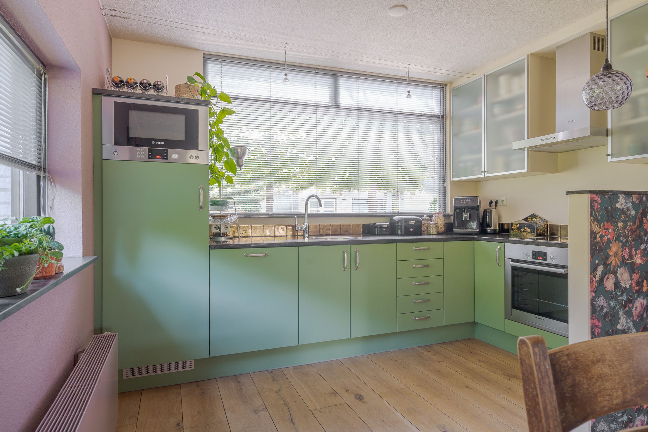 Foto 21 van Moeder Lambertastraat 9