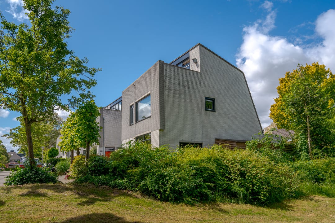 Foto 61 van Moeder Lambertastraat 9