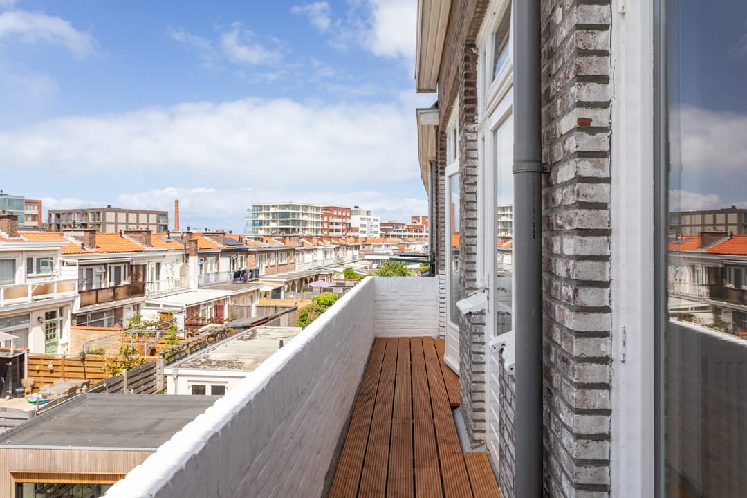 Photo 11 of Westduinweg 66-C1