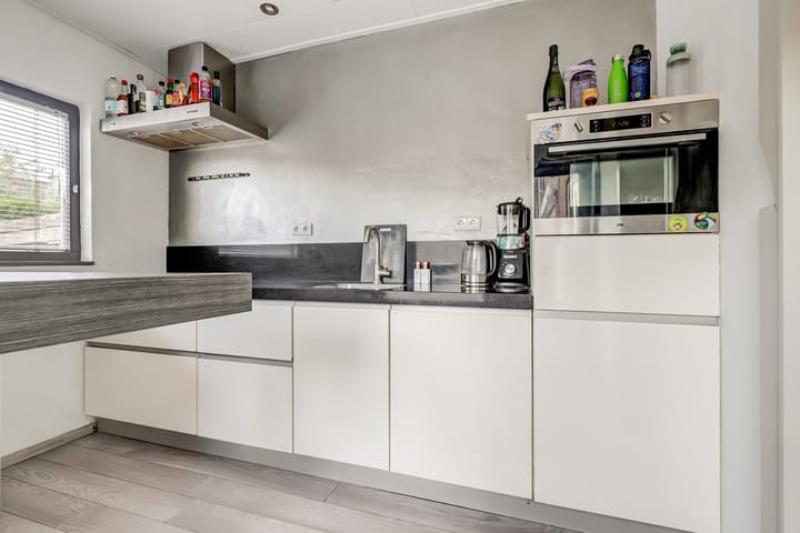 Foto 2 van Van de Loostraat 16