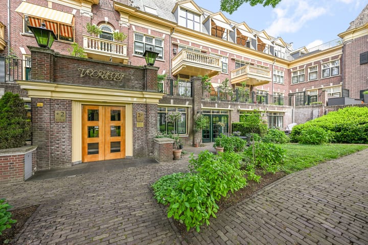 Foto 5 van Kennemerstraatweg 2-P