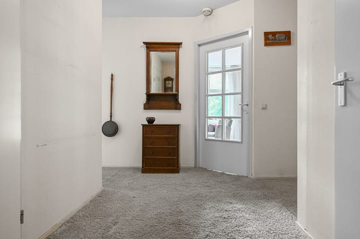 Foto 12 van Kennemerstraatweg 2-P