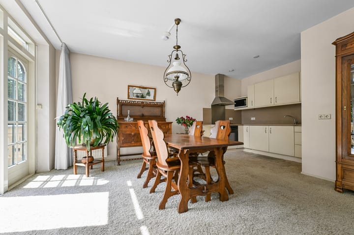 Foto 13 van Kennemerstraatweg 2-P