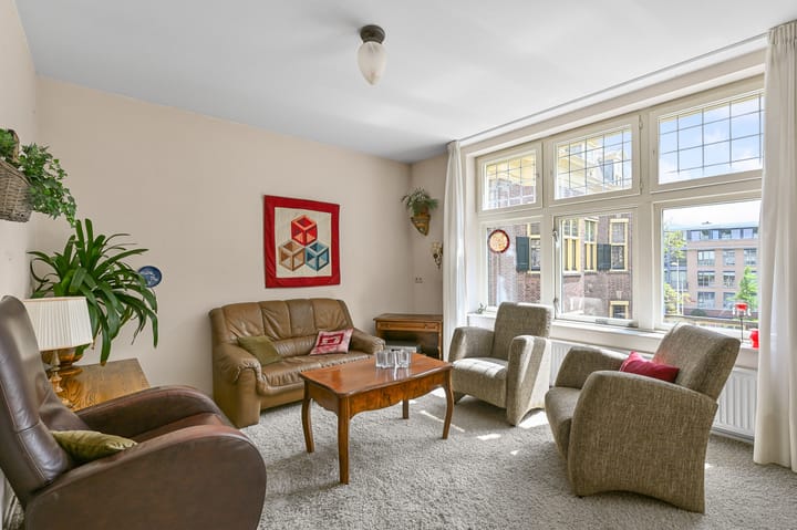 Foto 14 van Kennemerstraatweg 2-P