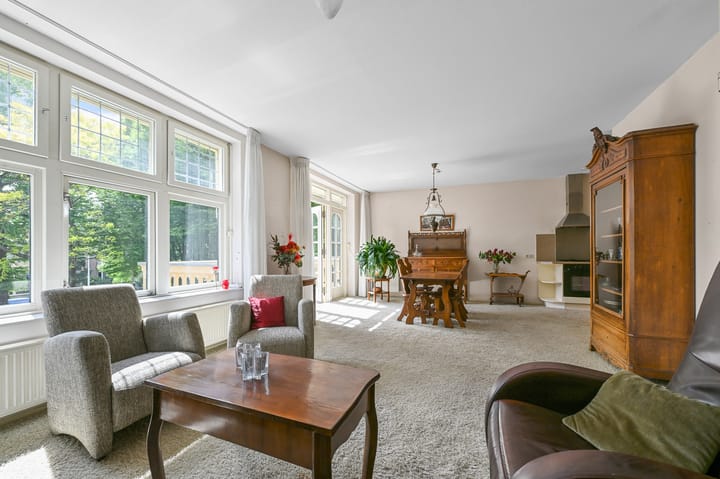 Foto 15 van Kennemerstraatweg 2-P