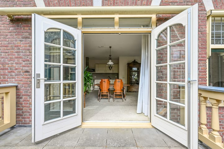 Foto 25 van Kennemerstraatweg 2-P