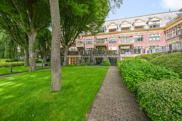 Foto 33 van Kennemerstraatweg 2-P