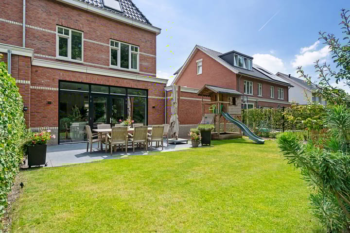 Photo 36 of Markgraaflaan 49