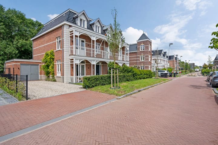 Photo 75 of Markgraaflaan 49